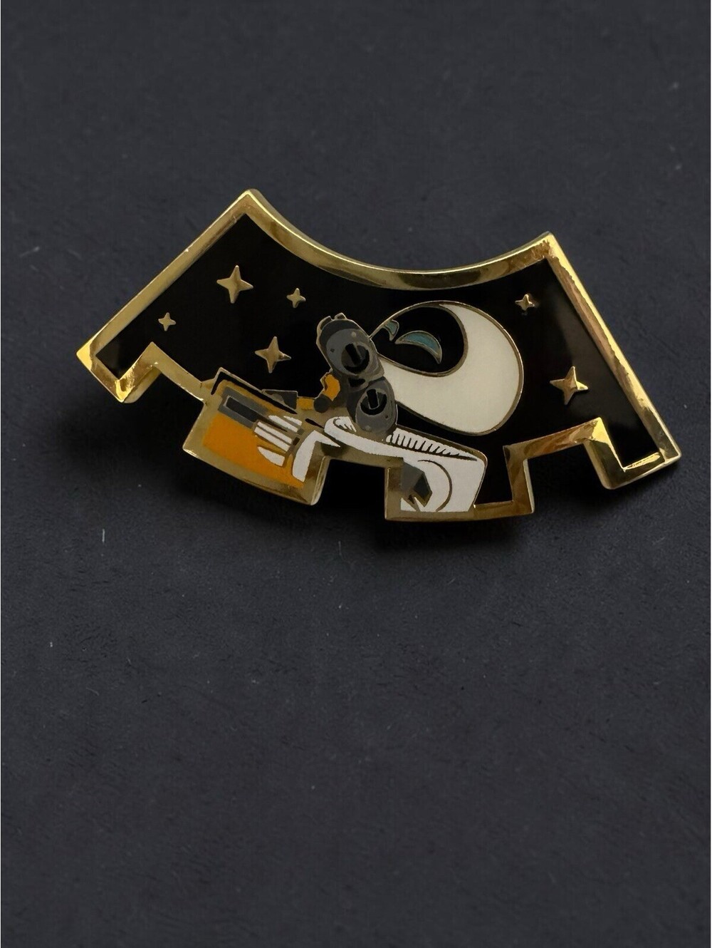 BoxLunch Loungefly WALL-E+EVE Pin Puzzle Blind Box Hugging